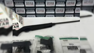 Homem &eacute; preso com armas em Oliveira durante opera&ccedil;&atilde;o