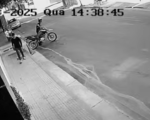 Vídeo: Ladrões furtam moto em poucos segundos no Centro de Divinópolis