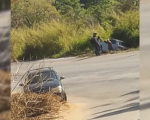 Colisão entre carros é registrada na BR-494, na entrada do Copacabana, em Divinópolis