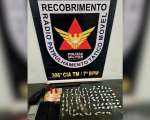 Homem é preso com arma e drogas no bairro Esplanada, em Bom Despacho