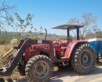 Condutor fica ferido após colidir carro em trator em São Gonçalo do Pará
