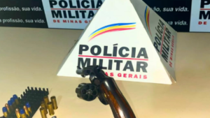Lagoa da Prata: Homem efetua disparos de arma de fogo, foge da PM e &eacute; preso