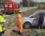 Capotamento na BR-354 em Formiga mobiliza Bombeiros