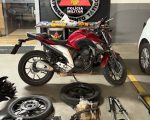 Polícia apreende adolescente com moto furtada e descobre desmanche no Barreiro