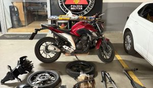 Polícia apreende adolescente com moto furtada e descobre desmanche no Barreiro