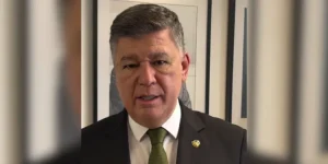Carlos Viana se posiciona contra PEC da Blindagem: &lsquo;Retrocesso&rsquo;