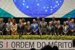 Vice-governador de Minas participa da cerim&ocirc;nia da Ordem do M&eacute;rito Legislativo da Assembleia Legislativa