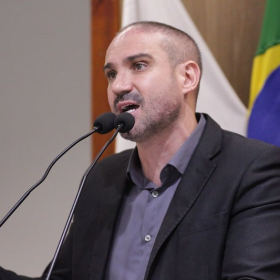 Flávio Marra esclarece denúncia de perturbação de sossego envolvendo sua conveniência