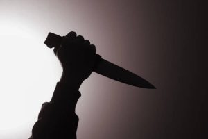 Homem morre esfaqueado após briga em Pará de Minas; morador em situação de rua é preso