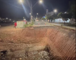 Avenida JK segue interditada em dois pontos para obras