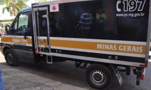 Mulher é acusada de matar jovem a tiros após discussão na Grande BH