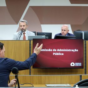 Prefeitos, vítimas de golpes milionários apontam falhas da Caixa Econômica