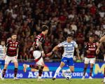 No chamado “0x0 bom”, Cruzeiro empata com o Flamengo e cai para 3º no Brasileirão.