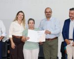 Governo de Minas entrega títulos de regularização fundiária urbana para mais de 200 famílias no Triângulo Mineiro