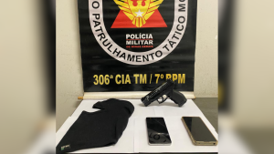 Pol&iacute;cia Militar prende suspeito de roubos e recupera celular em Lagoa da Prata