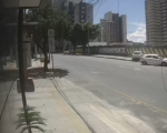 VÍDEO: Câmera flagra batida na avenida Sete de Setembro; motorista deixa o local