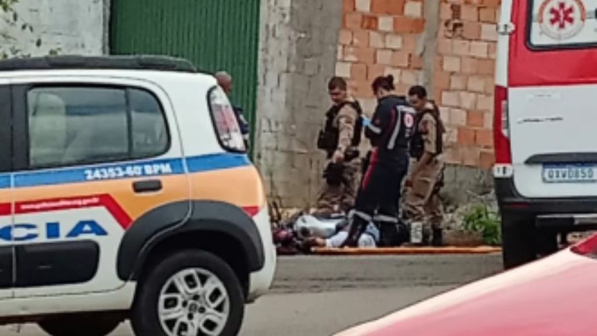 Jovem morre baleado enquanto andava de moto em Nova Serrana