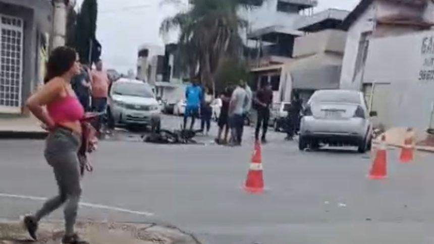 Motociclista fica gravemente ferido em acidente no São José, em Divinópolis