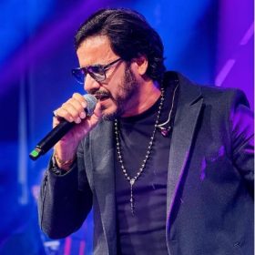 Paulinho Alabart “Rei das noites sertanejas de BH” se apresenta em Divinópolis