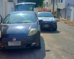 Polícia Militar recupera carro furtado e prende homem por receptação em Nova Serrana