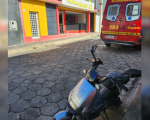 Mulher fica ferida em acidente de moto em Formiga