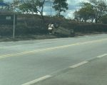 Motoristas registram capotamento na BR-494, em Divinópolis