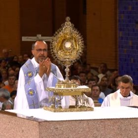 Dom Geovane celebra novena no Santuário Nacional de Aparecida