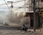 Bombeiros controlam incêndio causado por explosão de botijão em bar de em Divinópolis