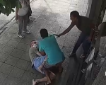 Vídeo: homem é agredido por morador de rua no Centro de Divinópolis