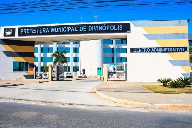 Clonagem de n&uacute;mero oficial gera envio de mensagens falsas com arquivos suspeitos; Prefeitura orienta popula&ccedil;&atilde;o a n&atilde;o abrir links ou anexos.