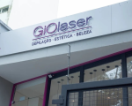 Atriz e Giolaser viram rés em ação judicial movida por clientes; vítimas de Divinópolis aguardam resposta