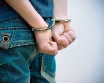 Homem é preso em motel de Contagem suspeito de ameaçar e agredir ex-namorada