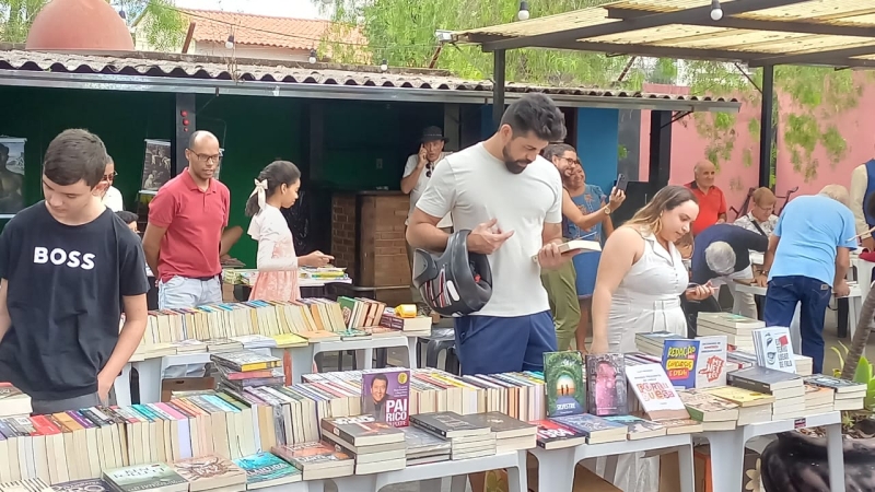2ª edição da Fliarte será realizada em Divinópolis entre sexta (28) e domingo (30)