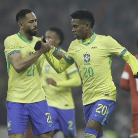 Brasil não passa de empate com Tunísia