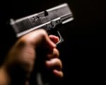 Homem é morto a tiros dentro de casa em Leandro Ferreira