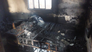 Formiga: Inc&ecirc;ndio destr&oacute;i casa e pode ter sido criminoso