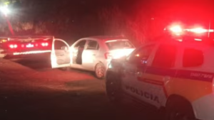Motorista preso receberia R$ 800 para entregar carro furtado de Divin&oacute;polis em Lagoa da Prata