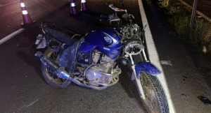 Motociclista fica gravemente ferido em acidente na MG-050 entre Divin&oacute;polis e Ita&uacute;na