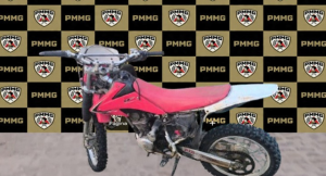 Motocicleta furtada &eacute; encontrada em por&atilde;o no Centro de Formiga