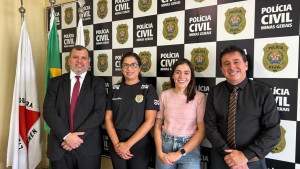 Deputada Lohanna entrega 160 mil reais em novos equipamentos &agrave; Pol&iacute;cia Civil de Divin&oacute;polis