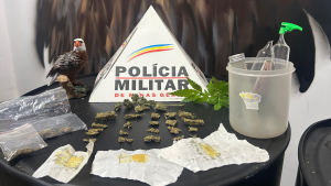 Trio &eacute; detido por tr&aacute;fico de drogas durante opera&ccedil;&atilde;o em Ita&uacute;na