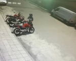 VÍDEO: Moto é furtada em menos de um minuto no bairro São Judas Tadeu, em Divinópolis