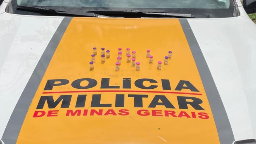 Dupla é presa com Mounjaro sem nota fiscal na MG-050, em Carmo do Cajuru