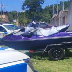 Homem é preso com jet ski furtado no Nova Holanda, em Divinópolis