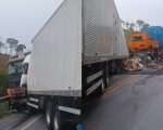 Homem morre após batida entre caminhão e carreta na BR-354, em Formiga