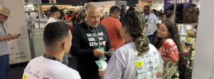 Governo de Minas divulga canal para desburocratiza&ccedil;&atilde;o de servi&ccedil;os p&uacute;blicos na Semana Internacional do Caf&eacute; 2025