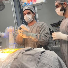 São João de Deus é o primeiro hospital do Brasil a contar com suíte robótica completa