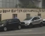 Traficantes do “Beco do Fi” picham muro de hospital em BH e negam ligação com facções criminosas