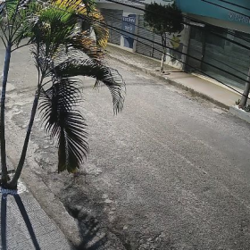 Vídeo: Furtos de cabos de energia se tornam recorrentes na Rua Maranhão, em Divinópolis