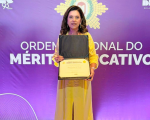 Gleide Andrade recebe Ordem Nacional do Mérito Educativo em cerimônia com Lula em Brasília